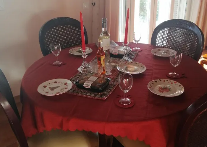 Ferienhaus Catherine's Maisonette Áfra