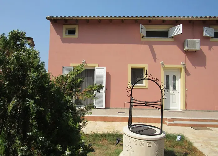 Catherine's Maisonette Ferienhaus Áfra