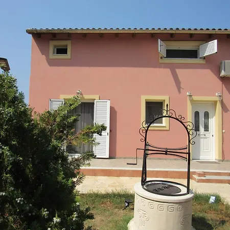 Catherine's Maisonette בית נופש Áfra