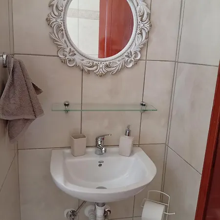 Catherine's Maisonette *