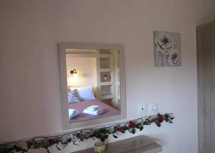 Catherine's Maisonette * Áfra