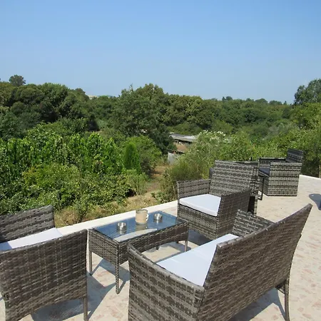 Catherine's Maisonette بيت للعطل *