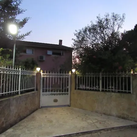 Дом отдыха Catherine's Maisonette